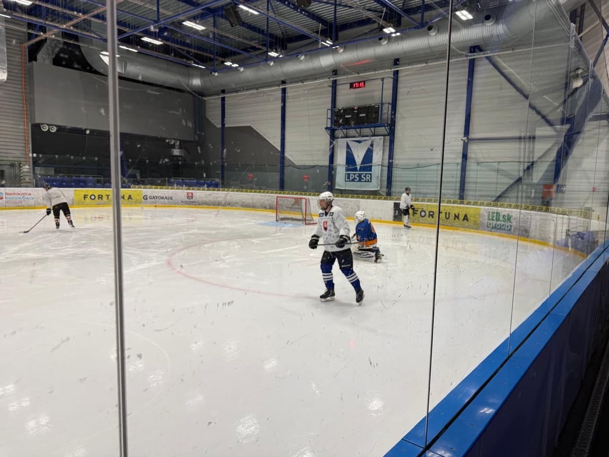 Fotografia z hokejového turnaja Aviatic Cup 2026 — snímka 3